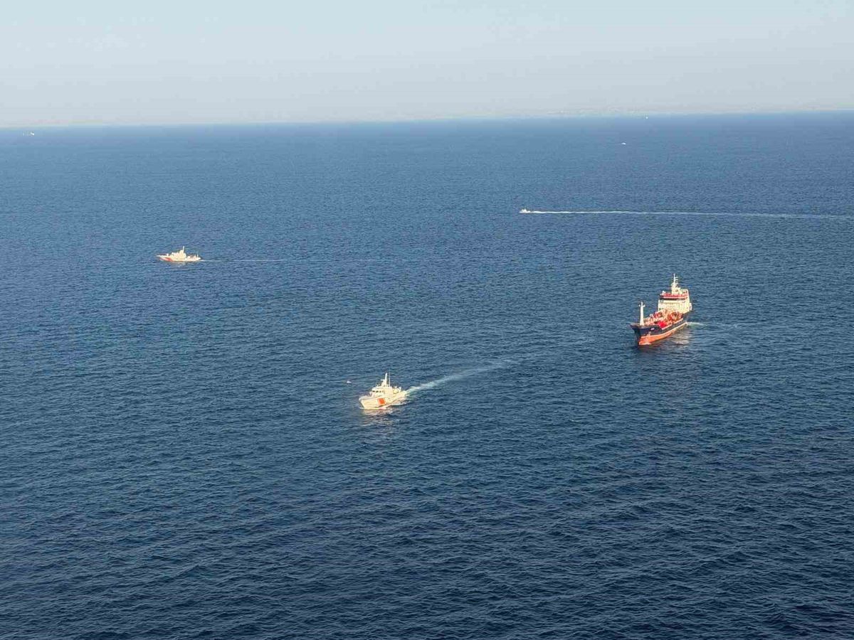 Silivri açıklarında gemi kazası: Arama kurtarma sürüyor