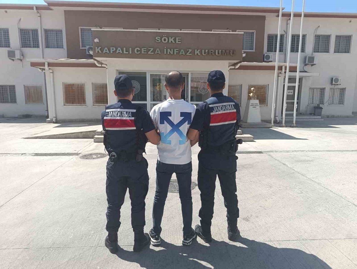 Kuşadası'nda 11 Yıl 4 Ay Kesinleşmiş Hapis Cezasıyla Aranan Hükümlü Yakalandı