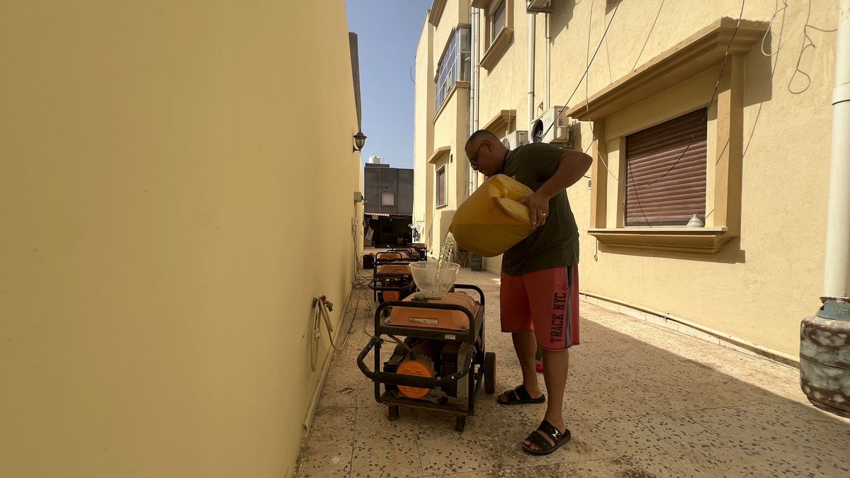 Libya'da Elektrik Kesintileri Protestosu Enerji Tesisini Kapattı