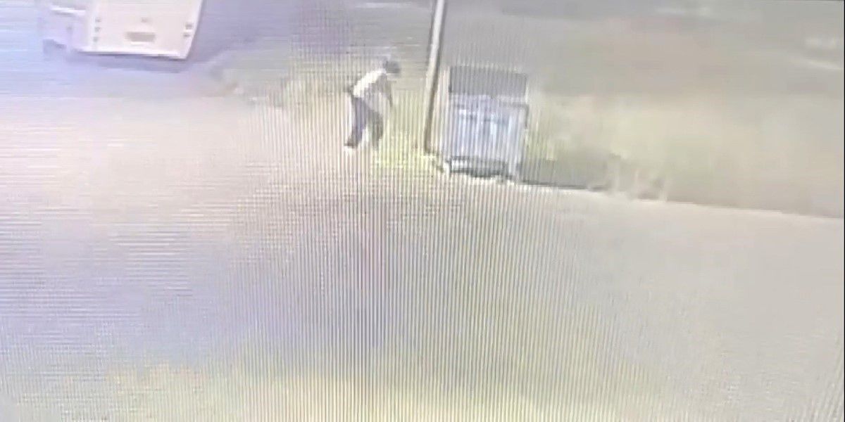 Kırşehir'de Kadın Yangın Çıkarıp Seyretti, Kameralardan Yakalandı