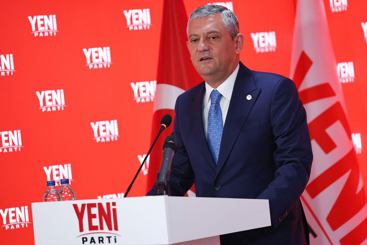 Özgür Özel, Yeni Parti'nin millete verdiği 7 sözü açıkladı