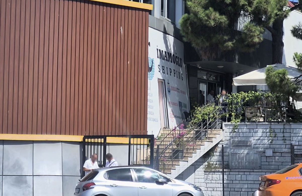 Silivri açıklarında gemi çarpışması: 10 mürettebatla irtibat kesildi