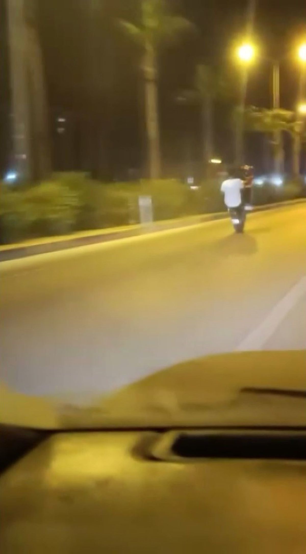 Hatay'da trafikte tehlikeye atan motosiklet anları