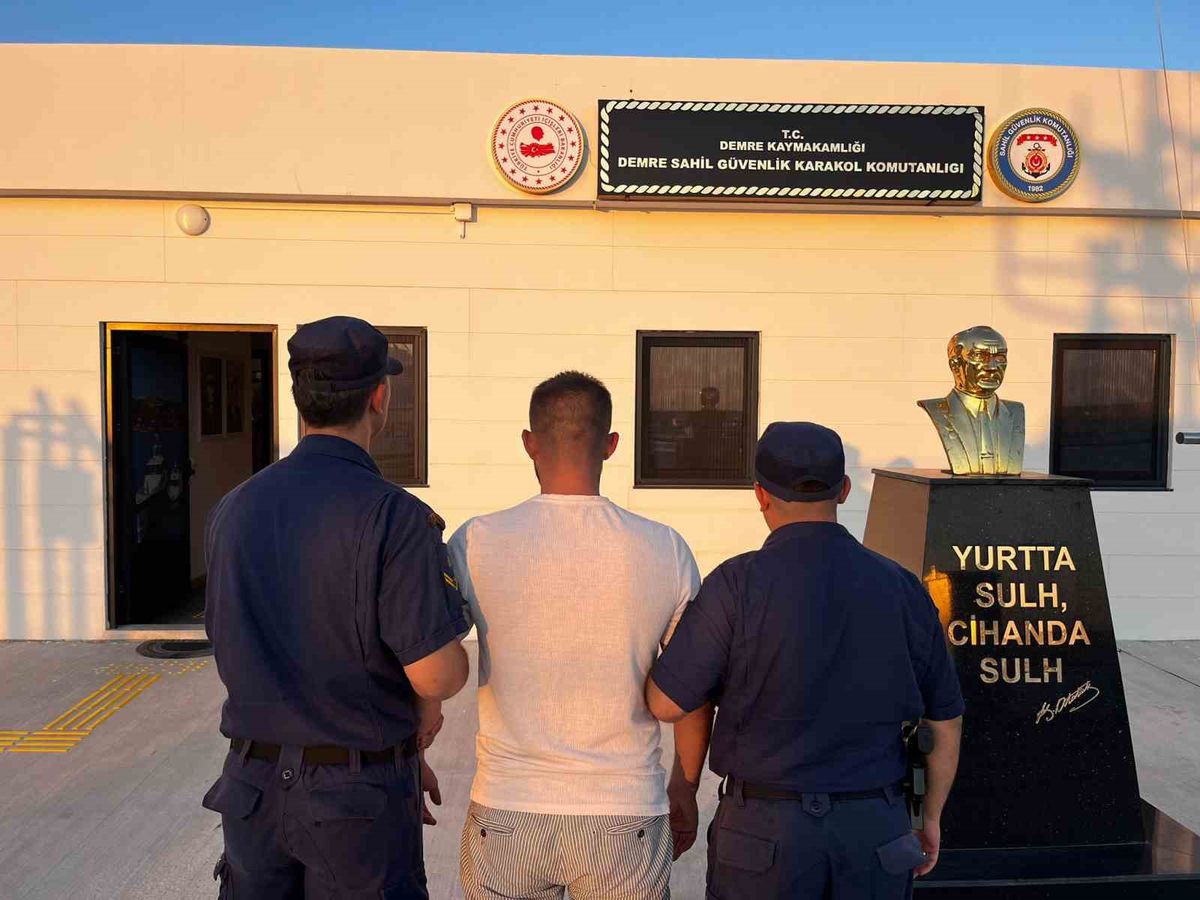 KKTC'li kaçak göçmen Demre'de yakalandı