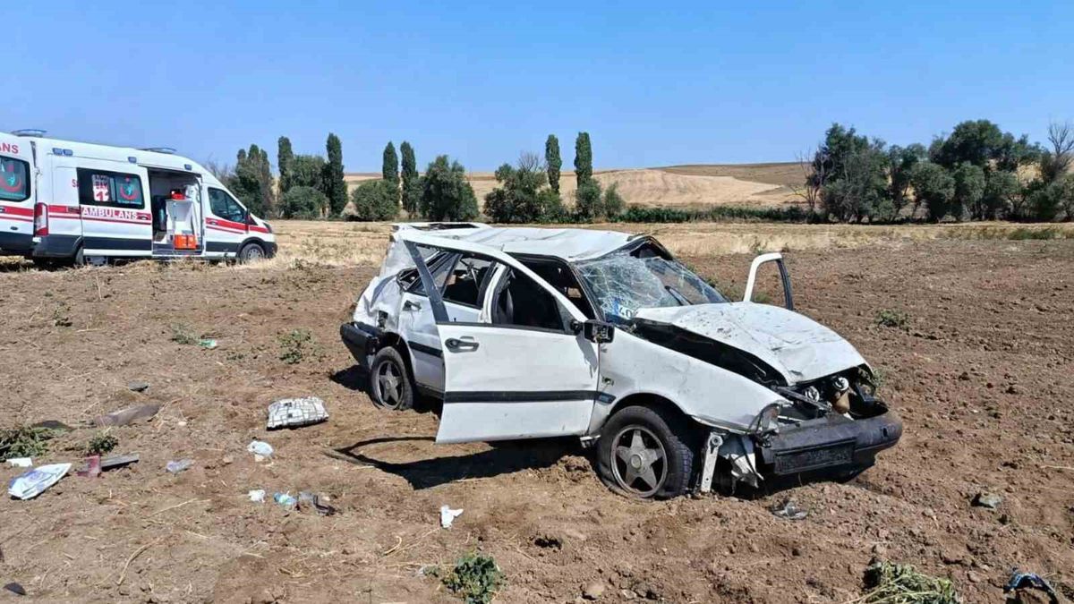 Keskin'de Takla Atan Otomobilde 2 Yaralı