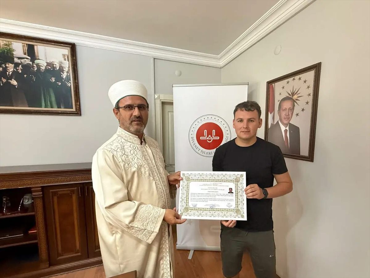 İrlandalı Aaron Müslüman Oldu, İsmi Harun
