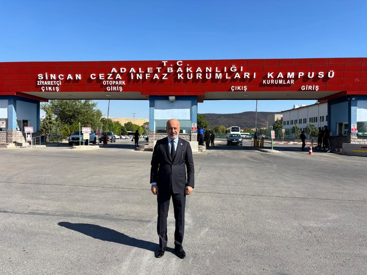 TBB'den Tutuklu Sendika Uzmanına Ziyaret: 'Hak Arama Özgürlüğü Anayasal Güvence Altında'