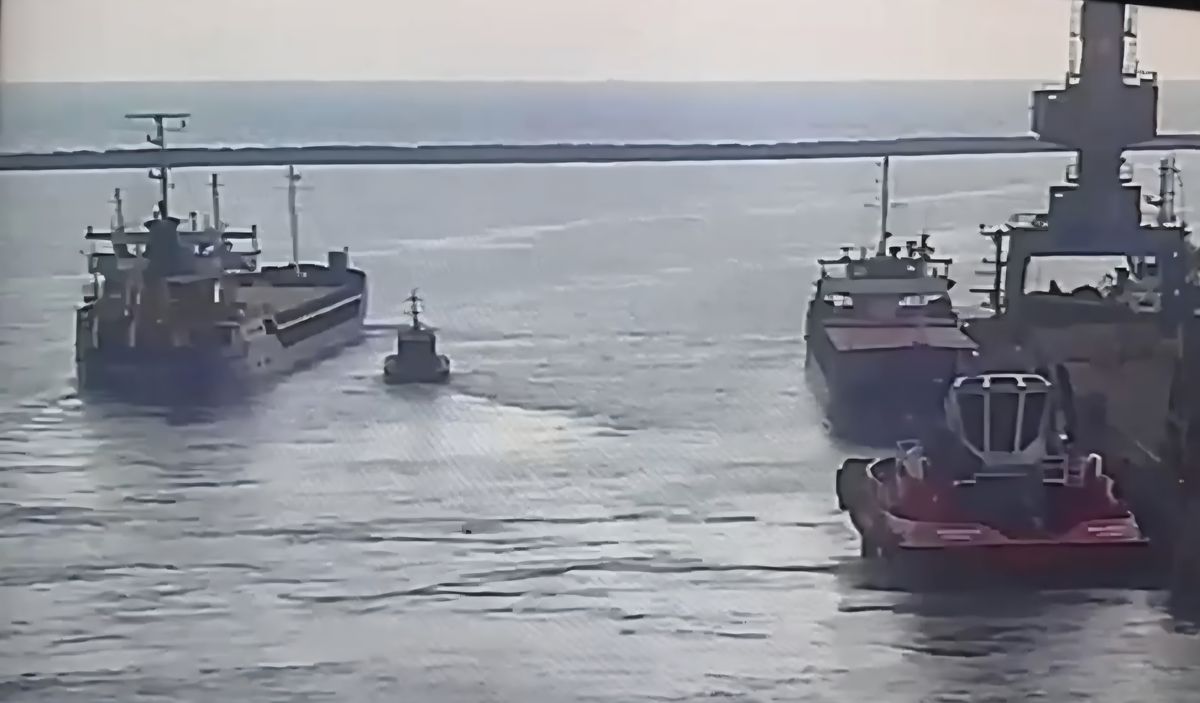Tuğberk İmamoğlu Gemisinin Limandan Ayrılış Anı Görüntülendi