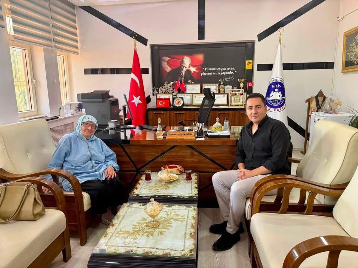 78 YAŞINDA OKUL SIRALARINDA! “ÖĞRENMENİN YAŞI YOK” DEDİ