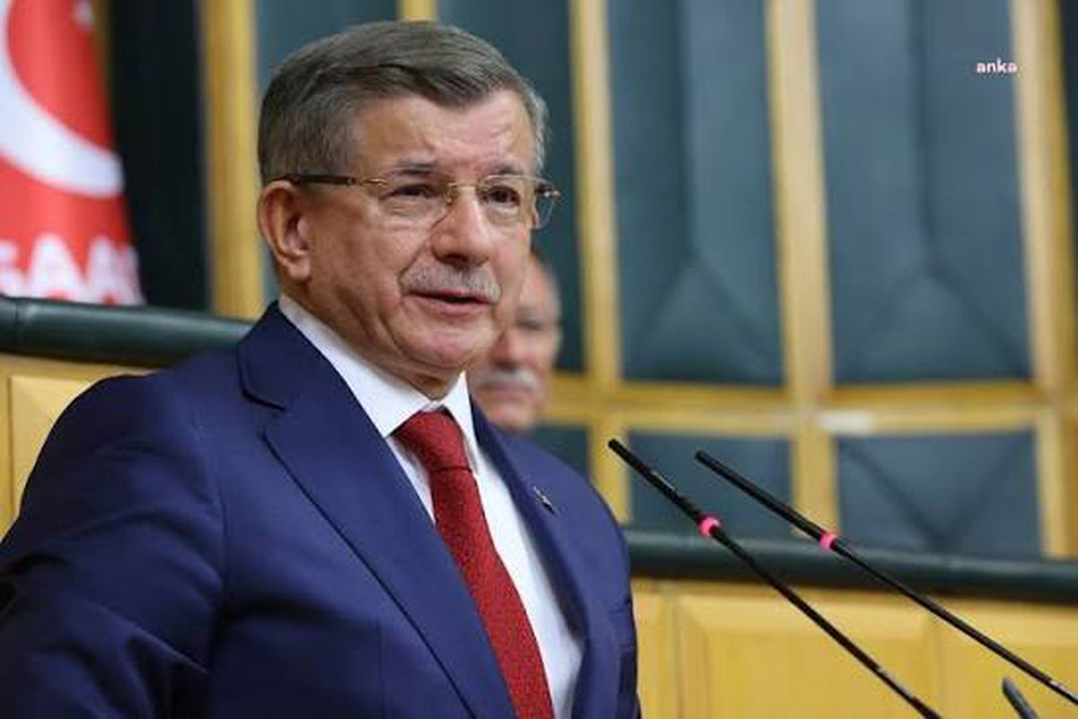Davutoğlu'na Cumhurbaşkanına hakaret soruşturması