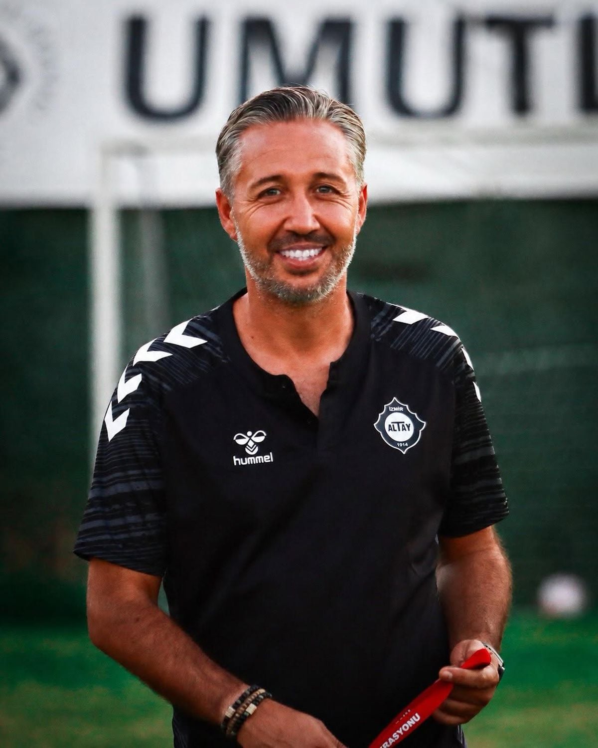 Altay'da Tuna Üzümcü'den Taraftara Sabır Çağrısı
