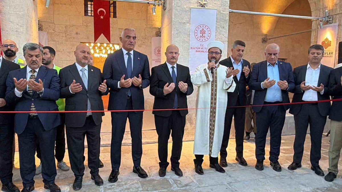 Tarihi Musalla Camii yeniden ibadete açıldı