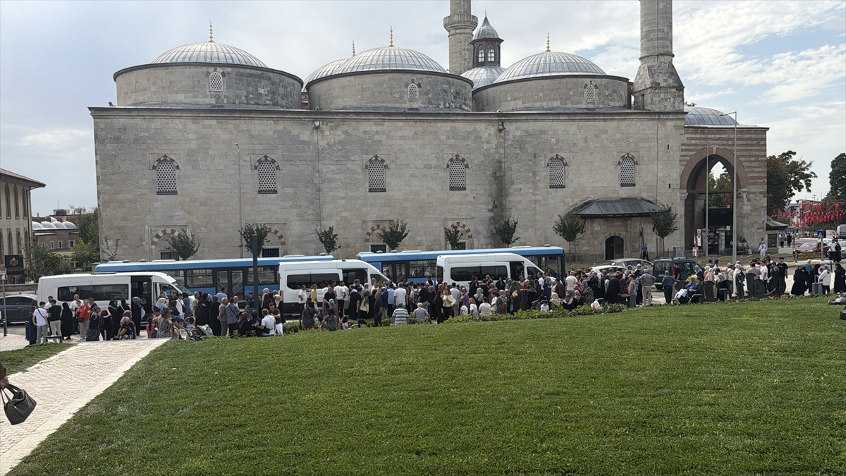 Edirne'de 40 öğrenciye umre ödülü