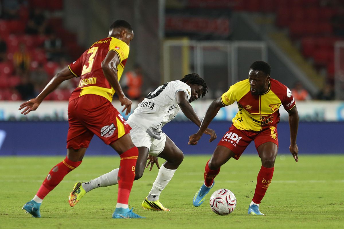 Göztepe, Gaziantep FK Maçına Kenetlendi: İlk Galibiyet Hedefi