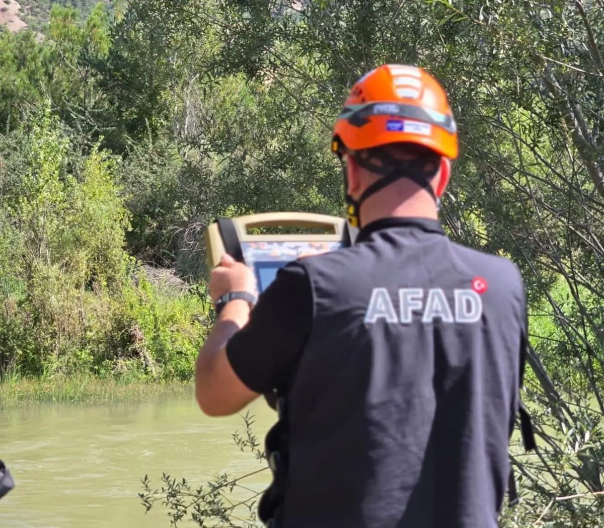 Koyulhisar'da Kayıp Genç Kız İçin Arama Çalışmaları Yeniden Başladı