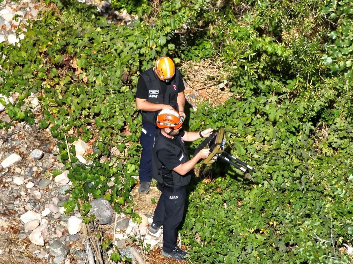Sivas'ta Kayıp Esmanur İçin Arama Çalışmaları Yeniden Başladı