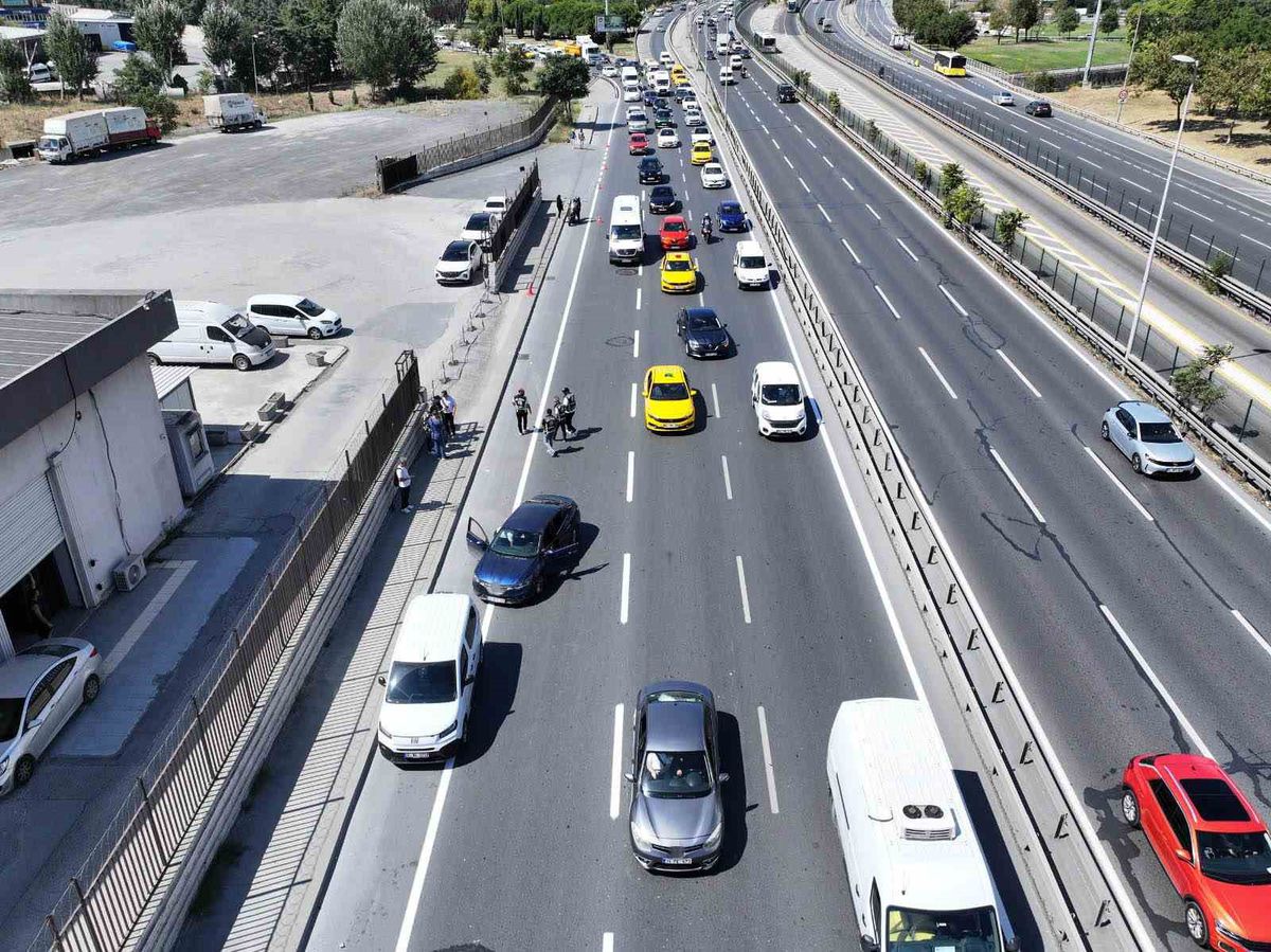 İstanbul'da Korsan Taksi Denetimi: 948 Bin TL Ceza