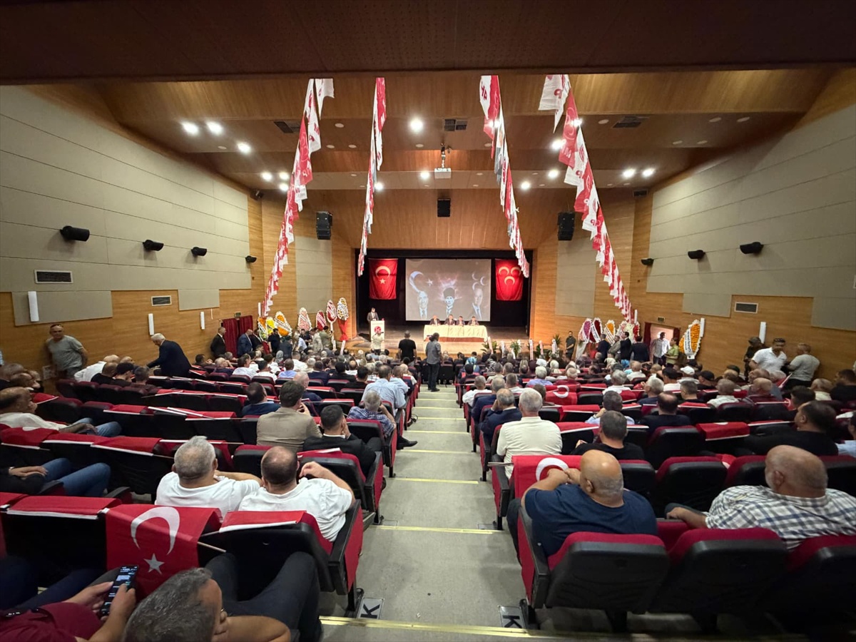 MHP Düzce'de Caboğlu yeniden başkan