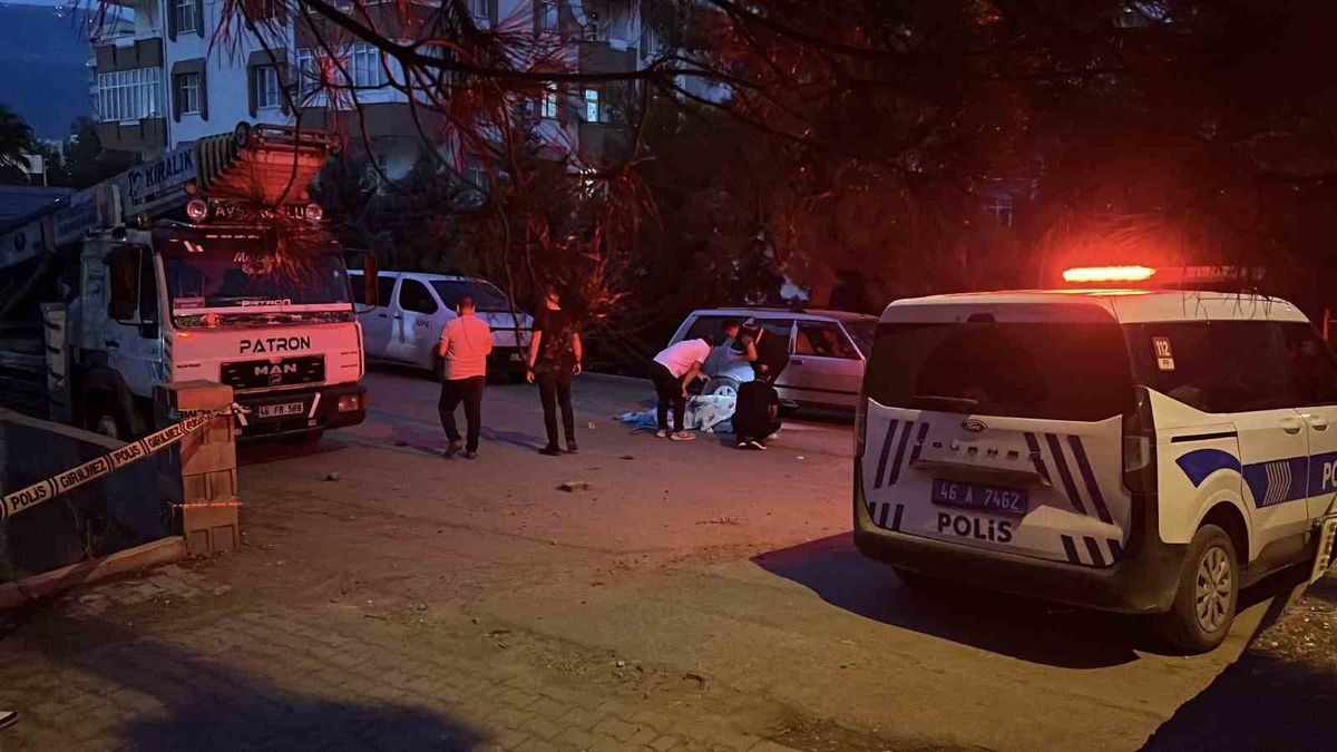 Kan Donduran Olay: Karısını Öldürüp İntihar Etti
