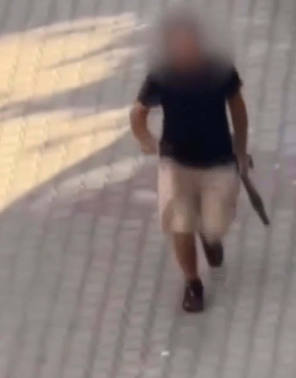 Buca'da Pompalı Tüfekle Rastgele Ateş Açtı: Araçlar Hasar Gördü