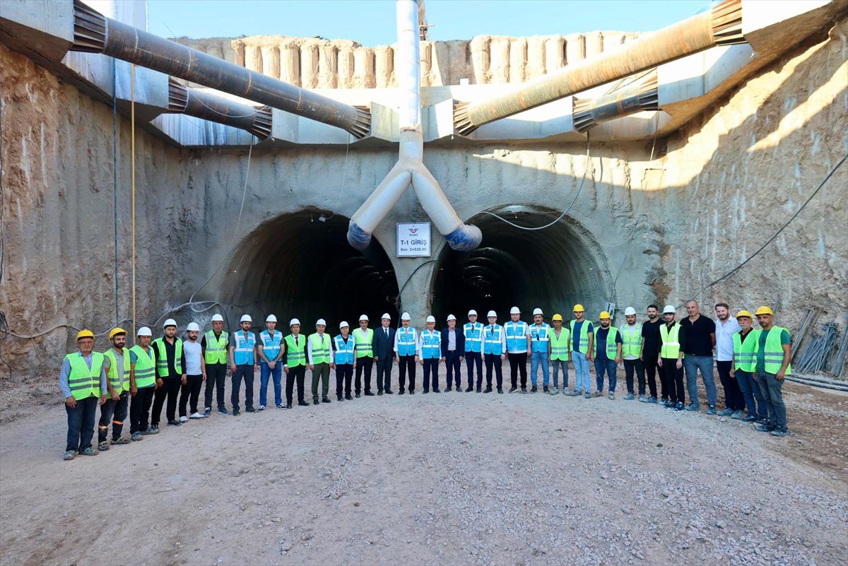 Siirt-Kurtalan Demiryolu Projesi Yüzde 30 Seviyesine Ulaştı
