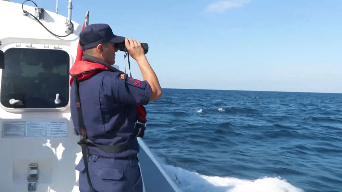 Silivri'de Gemi Çarpışması: 10 Mürettebat İçin Arama Kurtarma Çalışmaları 2. Günde Sürüyor