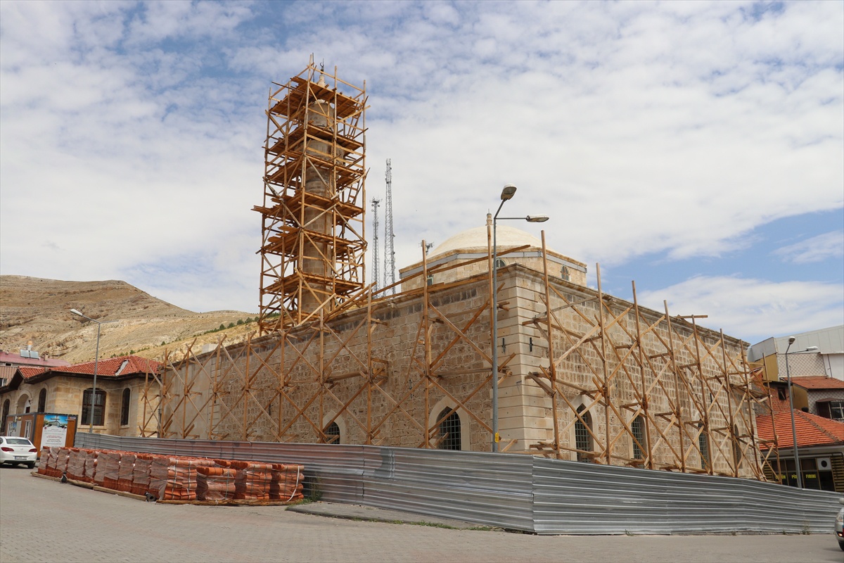 Gürün Ulu Cami restore ediliyor