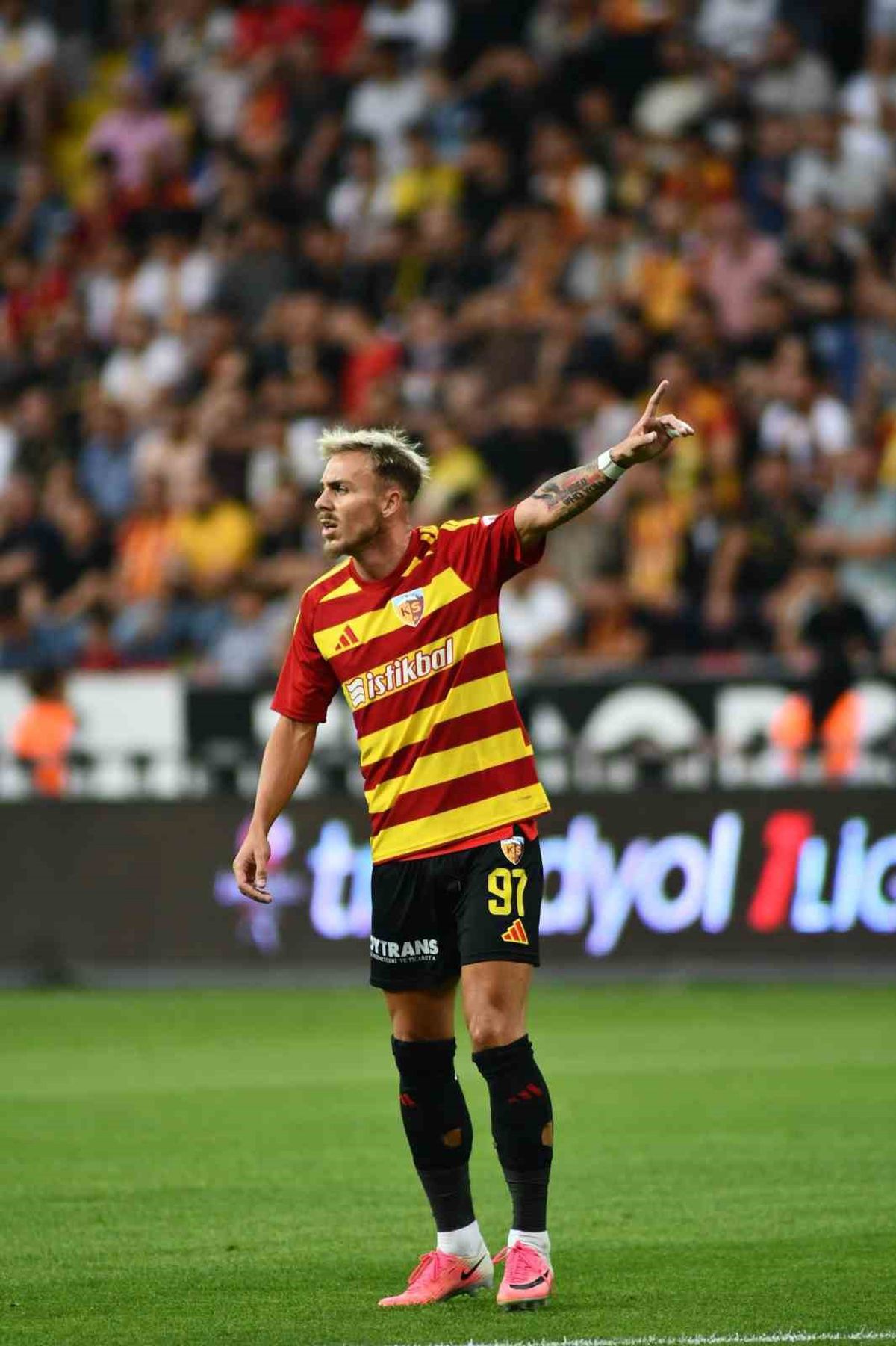 Seferi, Kayserispor'un golcüsü oldu