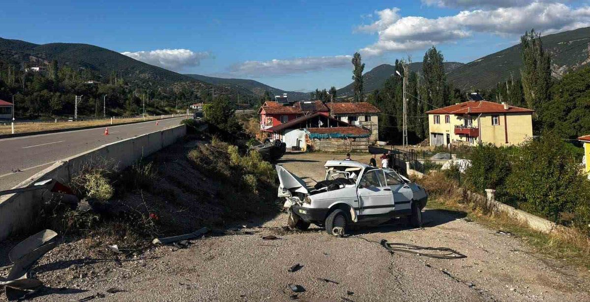 Tokat'ta Kavşakta Feci Kaza: 1 Ölü, 3 Yaralı