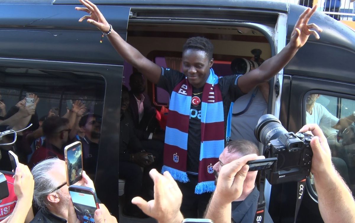 Trabzonspor’un yeni transferi Franculino Dju, Trabzon’a geldi