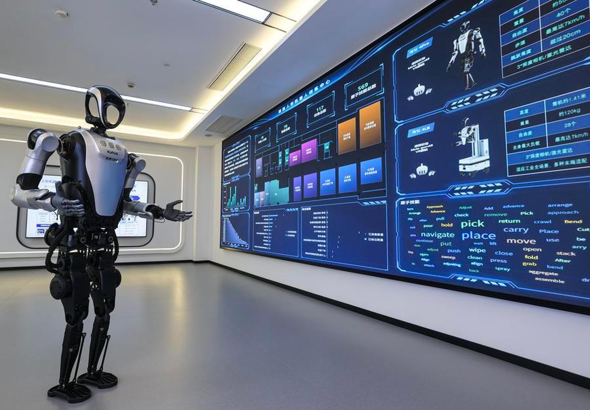 Çin'in Cixi kentinde yeni insansı robot eğitim merkezi açıldı