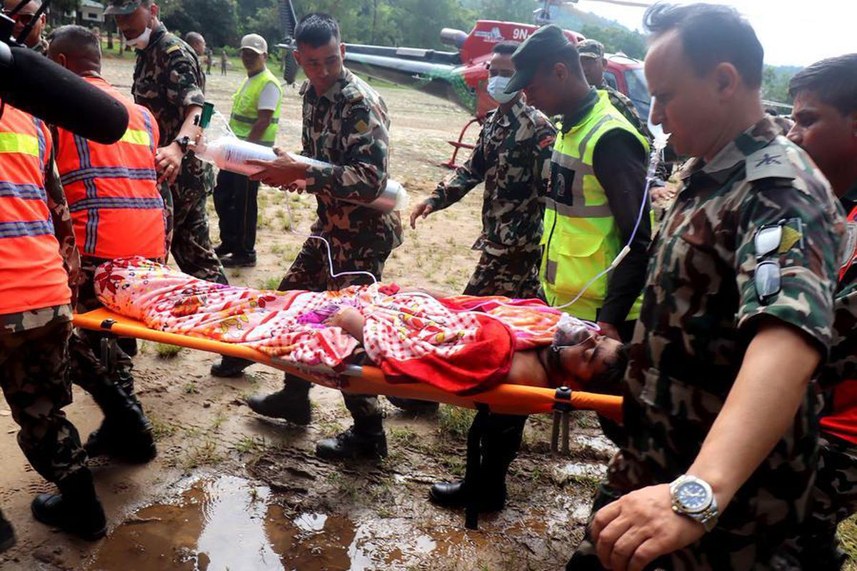 Nepal'de 9 Gün Sonra Mucize Kurtuluş