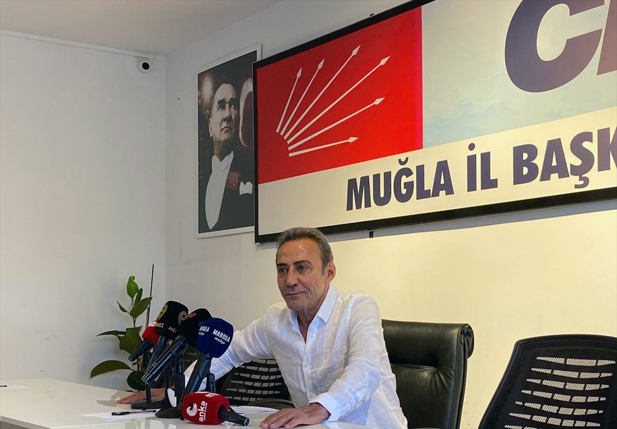 CHP'li Berhan Şimşek görevden istifa etti