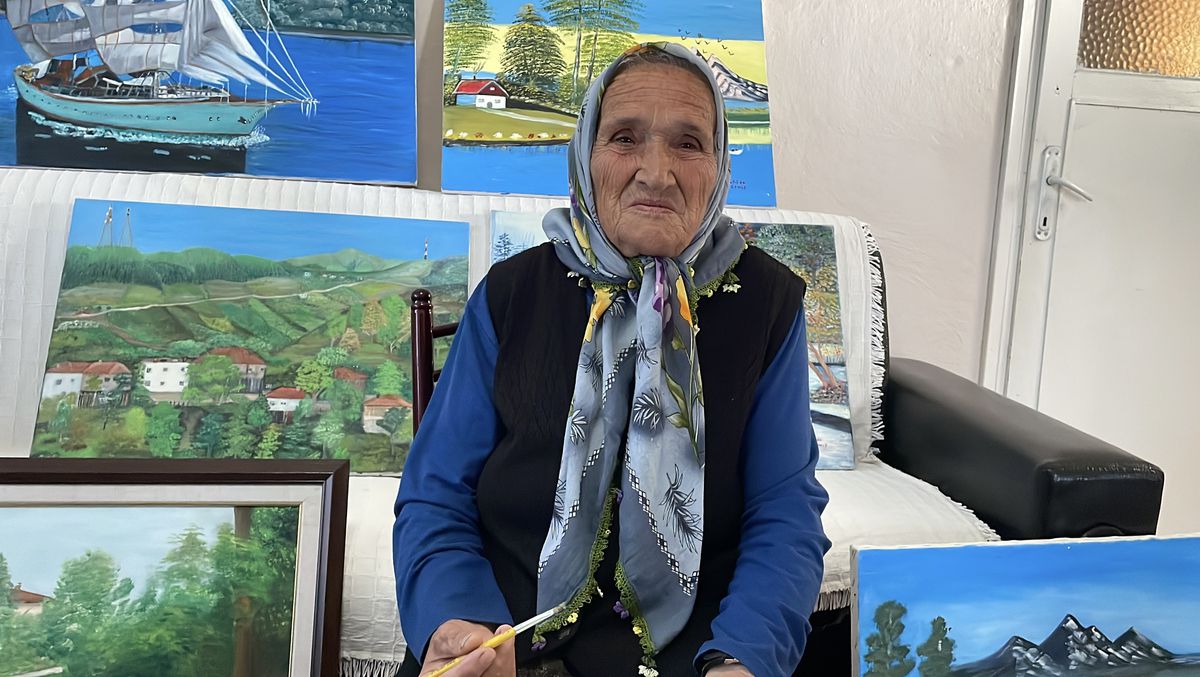 81 Yaşındaki Şahinde Ermiş'in İkinci Resim Sergisi