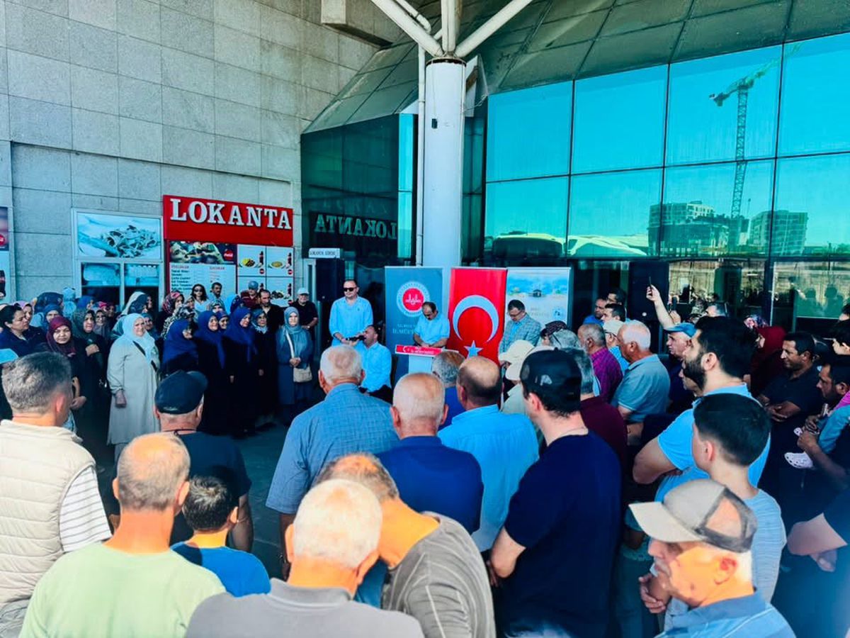 Bolu'dan Umre Kafilesi Kutsal Topraklara Uğurlandı