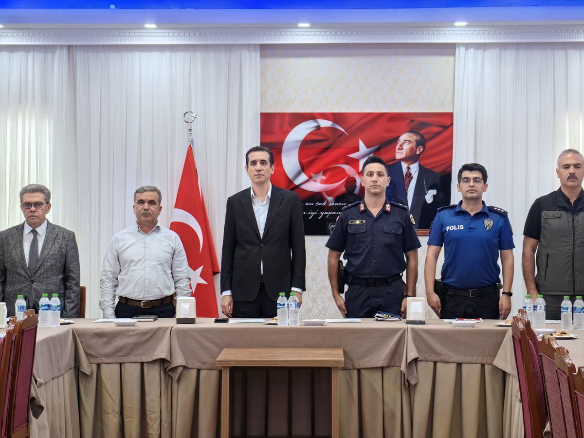 Bozyazı'da Okul Güvenliği Toplantısı