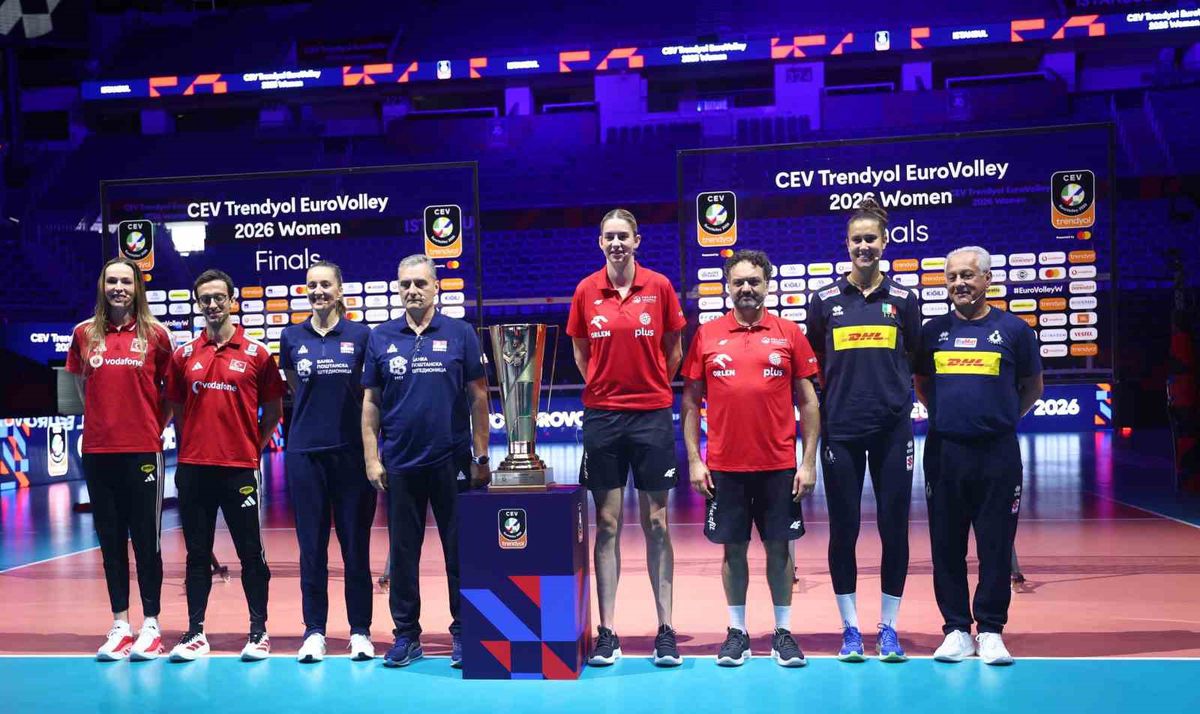 Voleybolda Yarı Final Heyecanı: Dört Takım Basın Karşısında