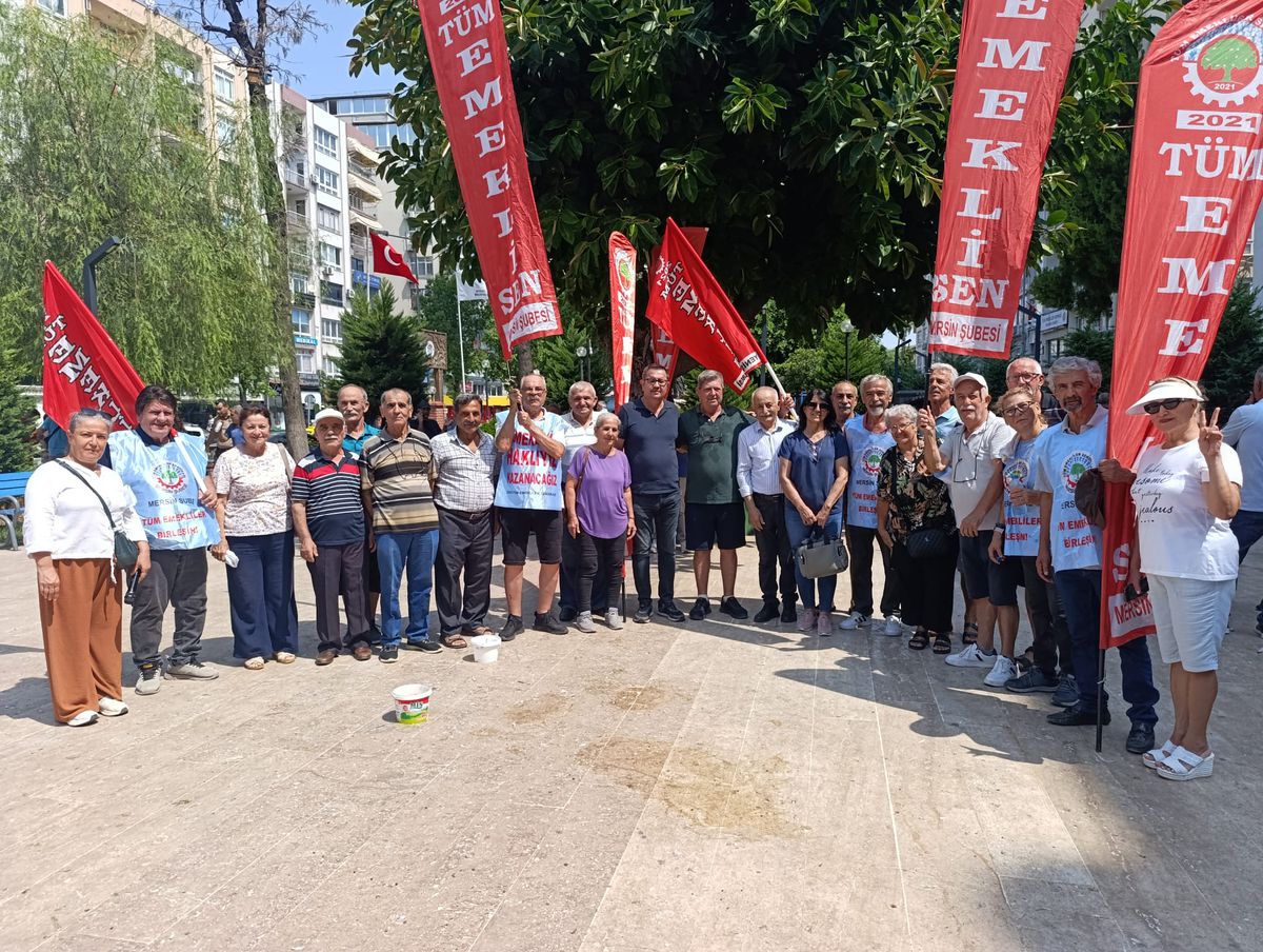 Emeklilerden Enflasyon ve Zam Tepkisi: 'Refah Değil Sefalet Çoğalıyor'