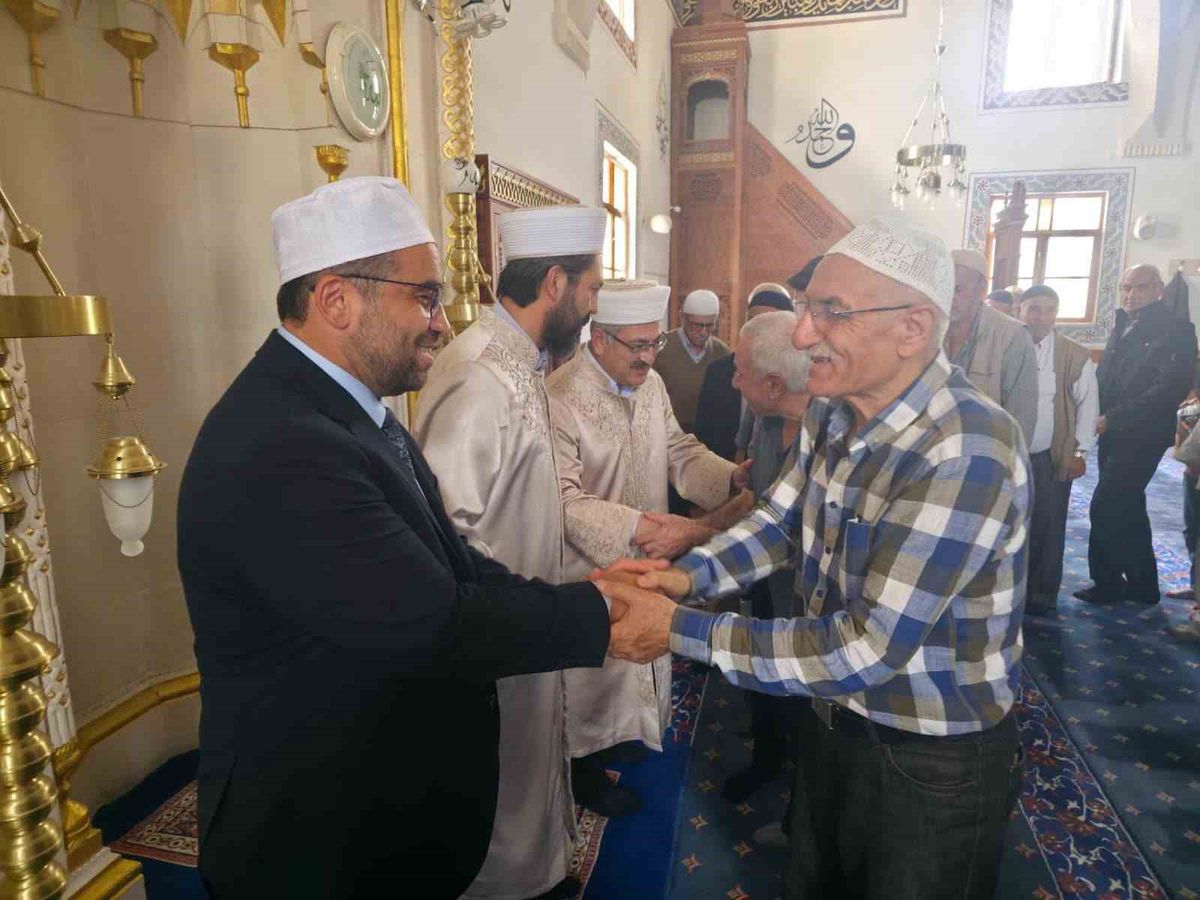 Vehbi Efendi Camii'nde Mevlid-i Nebi Coşkusu