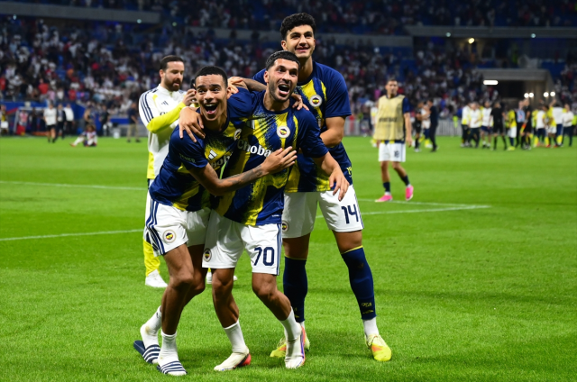 fenerbahcede gozler uefada ist 34904512 7752 1 m