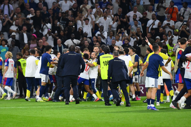 fenerbahcede gozler uefada ist 94568489 5042 1 m