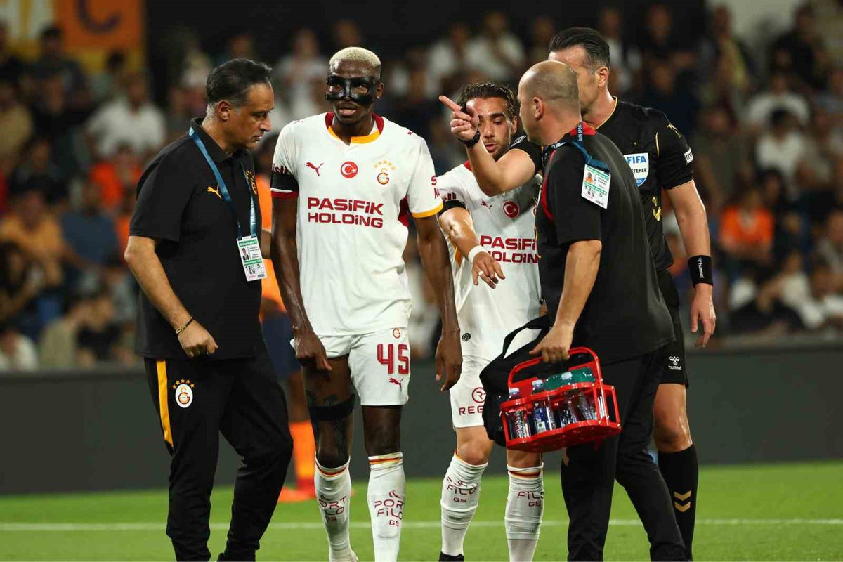 Osimhen'den sakatlık şoku: Başakşehir maçında oyundan çıktı