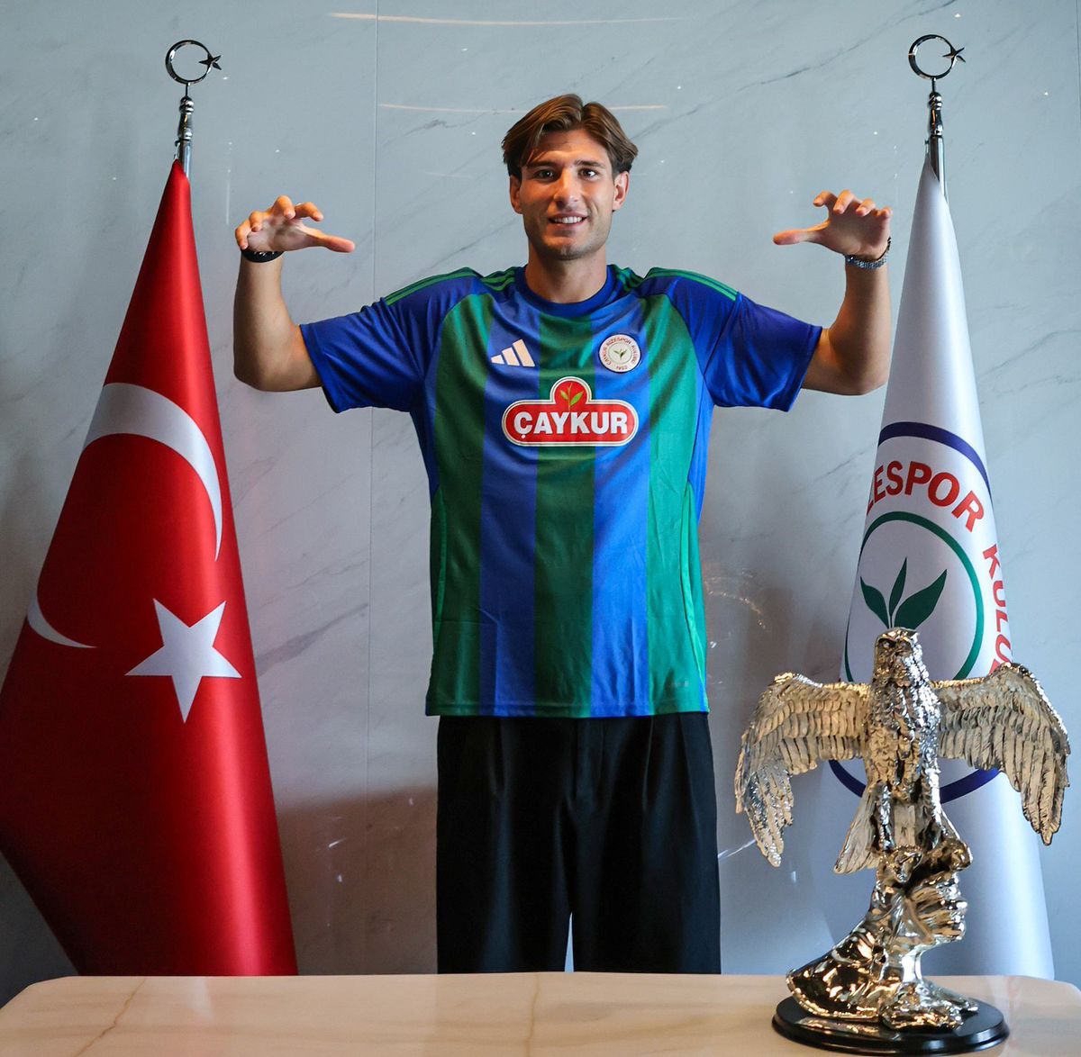 Çaykur Rizespor, Gennaro Borrelli'yi Kiralık Olarak Kadrosuna Kattı