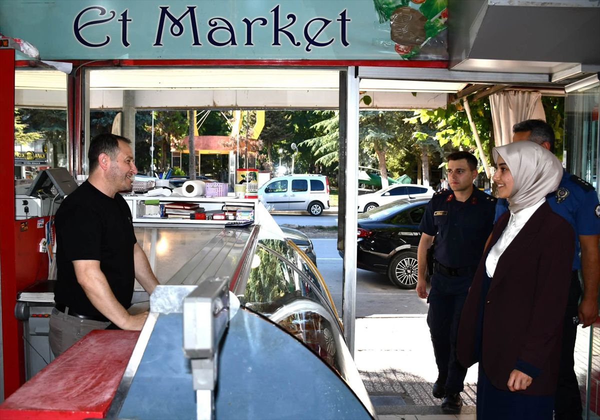 Gümüşhacıköy Kaymakamı Güneş Esnafı Ziyaret Etti