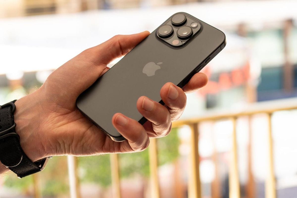iPhone 18 bekleyenlere kötü haber! Fiyat tahmini dudak uçuklattı