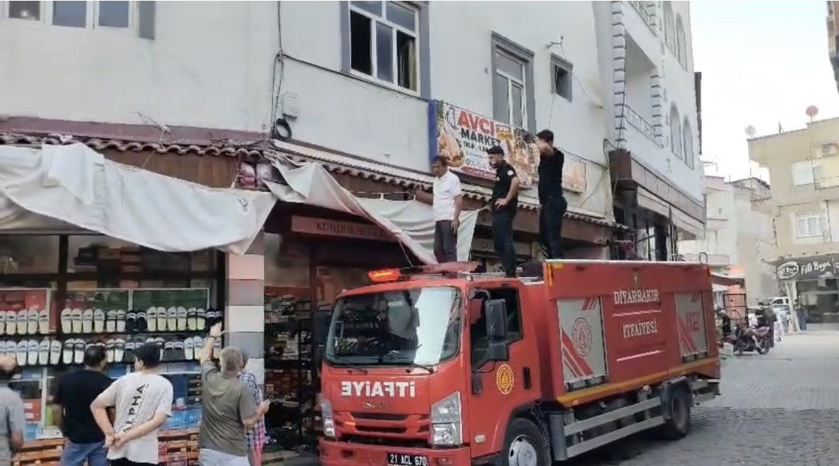 Diyarbakır’da Mahsur Kalan Yavru Kedi Kurtarıldı