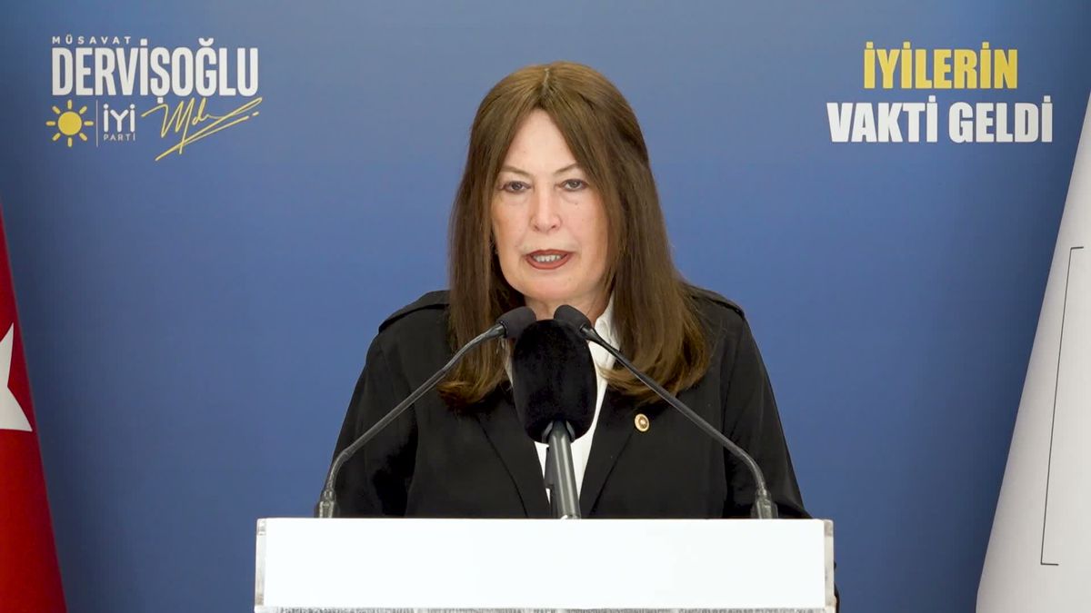 İYİ Parti'den MEB Genelgesine Sert Tepki: 'Okullar Siyasi Projelerin Mekanı Değildir'