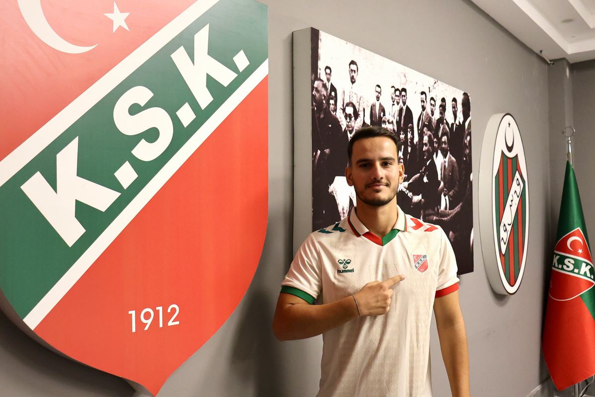 Karşıyaka'da Transfer Karmaşası: İki Oyuncu Ayrıldı, Dokuz İsim Amatör Lisanslı