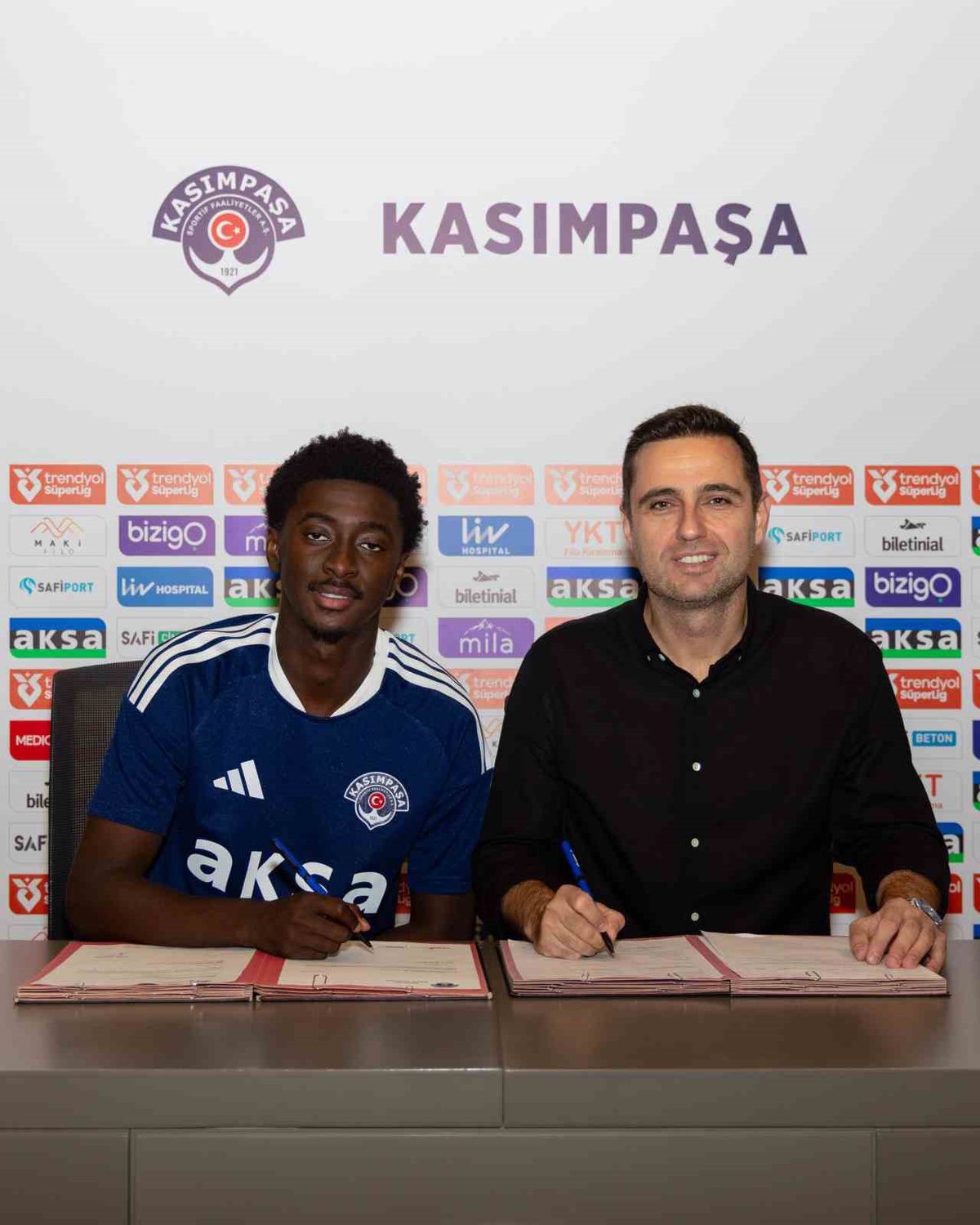Kasımpaşa, Rak-Sakyi'yi Kadrosuna Kattı
