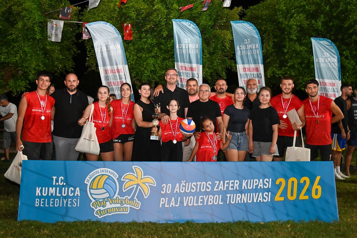 Kumluca'da Zafer Kupası Voleybol Heyecanı Sona Erdi